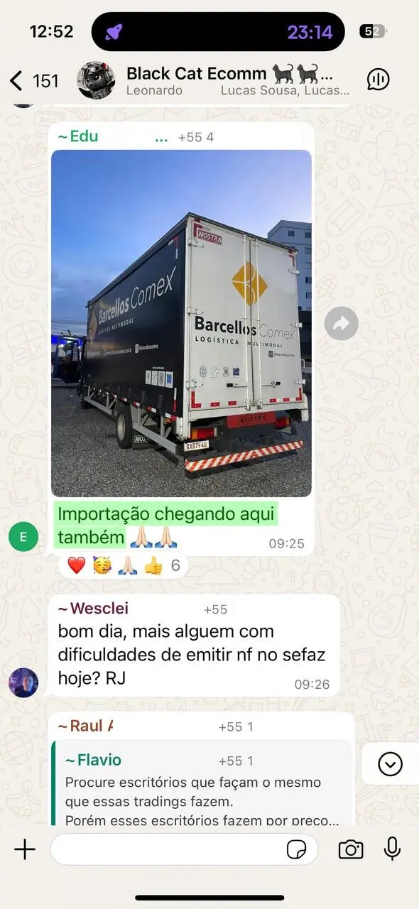 Importação chegando - caminhão Barcellos Comex